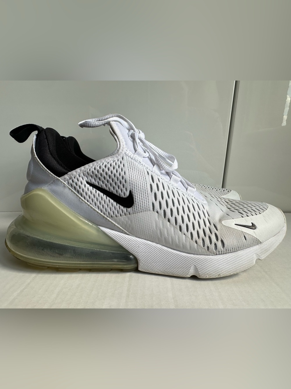 Nike Air Max 270 sneakers Men’s Size 11